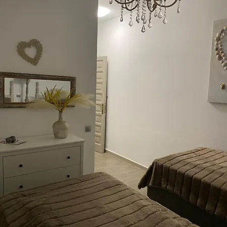 Banderas Apartment *